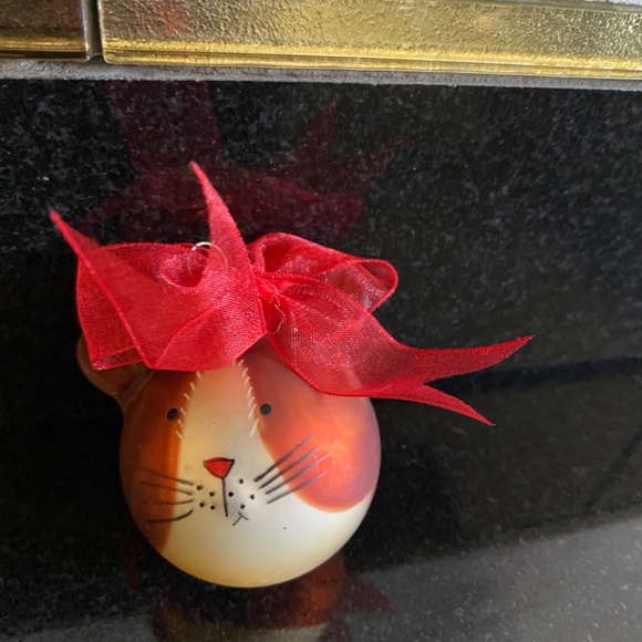 HOLIDAY CAT ORNAMENT - Picture 4 of 9